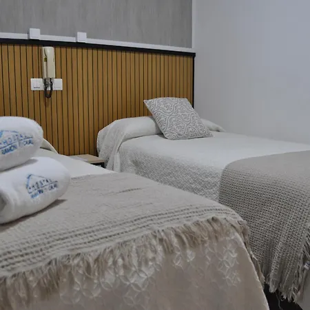 Hostal Ramón y Cajal-2